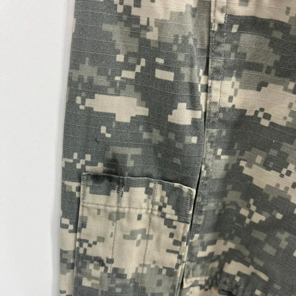 US Army ACU Digital Camo Field Jacket UCP Combat Uniform Small Regular